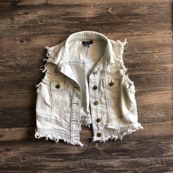 Streetwear Society Jackets & Blazers - ⚡️ 3/25$ ⚡️ Cropped Jean Vest